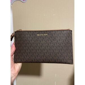 Michael Kors Jet Set Travel Large Wristlet